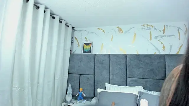 Cristal Velle online show from December 2025 01:51:01 PM