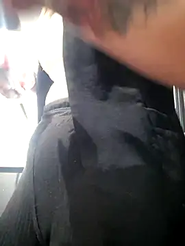 Isabella Varella online show from September 2025 01:35:02 PM