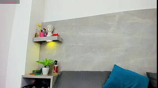 Liz ortega30 online show from December 2025 07:30:02 PM