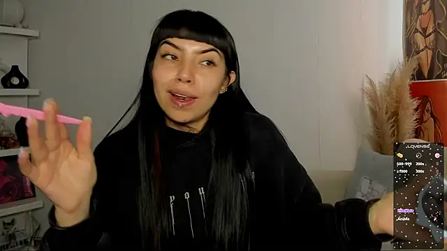 Snapshot of Saraa_Desiree chatting on September 2025 01:35:01 PM Saraa Desiree online show from September 2025 01:35:01 PM