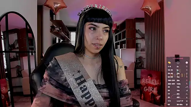 Saraa Desiree online show from February 2026 07:32:02 PM