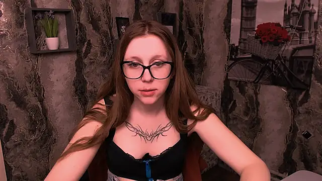 Snapshot of _MiraGold_ chatting on March 2025 10:51:01 AM MiraGold online show from March 2025 10:51:01 AM