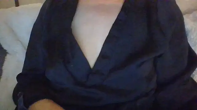 Valentinette online show from December 2025 08:25:02 PM