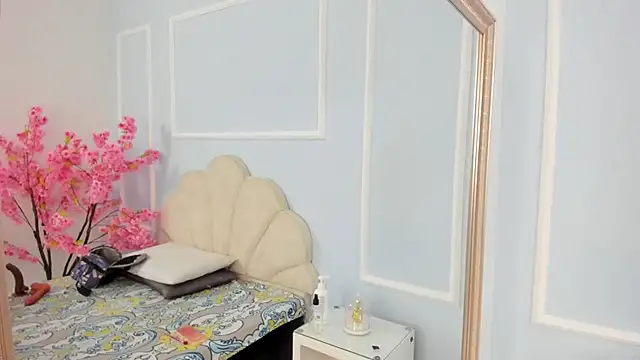 Candaceoweens online show from March 2025 03:37:02 AM