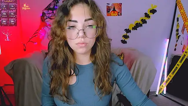 kiki swan online show from October 2025 10:06:01 AM