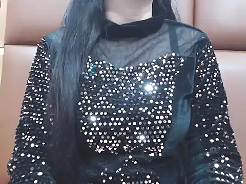 RealNaina online show from November 2025 05:46:02 PM