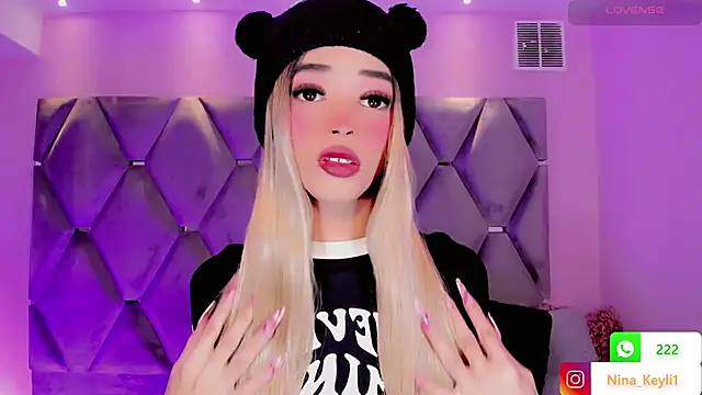 Nina Keyli online show from November 2025 07:34:01 PM