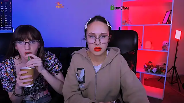 mona cloud online show from November 2025 07:58:02 PM