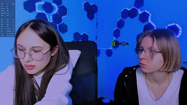 mona cloud online show from December 2025 08:35:01 PM