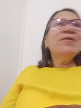 Snapshot of victoria_wayne chatting on June 2026 04:01:01 PM victoria wayne online show from June 2026 04:01:01 PM