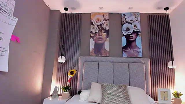 Snapshot of GiannaColling1 chatting on September 2025 08:31:01 PM GiannaColling1 online show from September 2025 08:31:01 PM