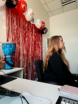 Snapshot of Juicy_PeachLux chatting on February 2026 08:04:01 AM Juicy PeachLux online show from February 2026 08:04:01 AM