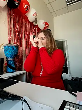 Snapshot of Juicy_PeachLux chatting on March 2026 07:43:01 AM Juicy PeachLux online show from March 2026 07:43:01 AM