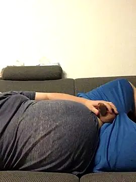 Snapshot of Derbaer1990 chatting on November 2025 08:21:01 PM Derbaer1990 online show from November 2025 08:21:01 PM