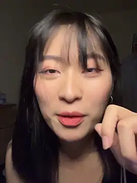 Snapshot of 214Jun chatting on December 2025 05:21:02 PM 214Jun online show from December 2025 05:21:02 PM