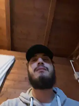 Snapshot of Bello98sud chatting on March 2025 09:59:02 PM Bello98sud online show from March 2025 09:59:02 PM