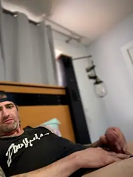 Snapshot of 6poundtown9 chatting on July 2026 01:41:02 AM 6poundtown9 online show from July 2026 01:41:02 AM