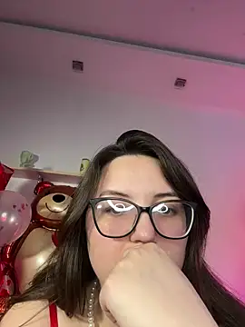 Snapshot of MiraLuccian chatting on February 2026 08:49:02 PM MiraLuccian online show from February 2026 08:49:02 PM