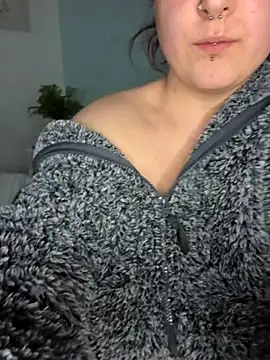 Saucy-Serenity online show from March 2025 06:56:01 PM