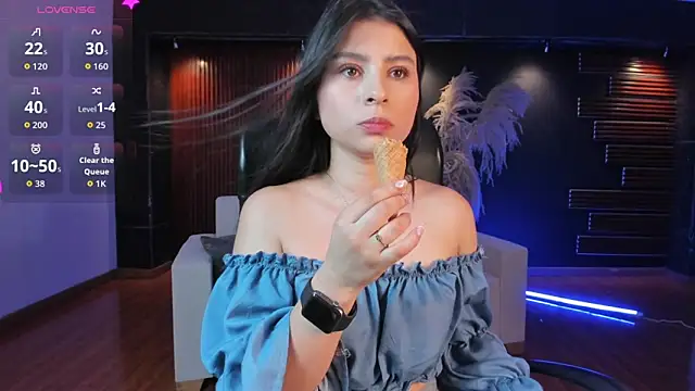 Snapshot of Catalina_Santhana chatting on October 2025 06:29:01 PM Catalina Santhana online show from October 2025 06:29:01 PM