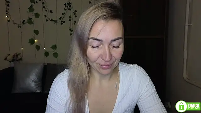 Kiss julli88I online show from December 2025 06:23:01 PM