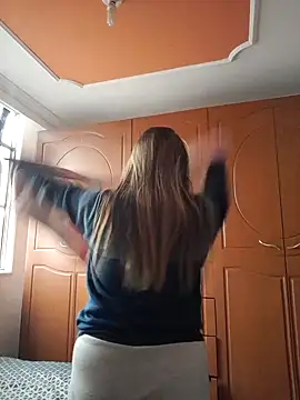 Snapshot of Luna-nevada chatting on September 2025 03:01:02 PM Luna-nevada online show from September 2025 03:01:02 PM