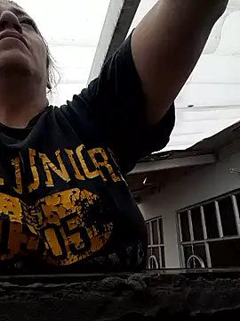 Snapshot of Luna-nevada chatting on September 2025 05:02:02 PM Luna-nevada online show from September 2025 05:02:02 PM