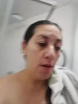 Snapshot of Luna-nevada chatting on October 2025 03:35:01 PM Luna-nevada online show from October 2025 03:35:01 PM