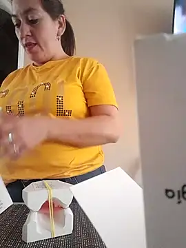 Snapshot of Luna-nevada chatting on October 2025 06:52:02 PM Luna-nevada online show from October 2025 06:52:02 PM