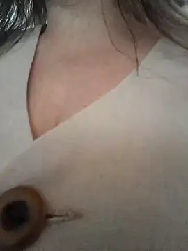 Snapshot of Luna-nevada chatting on October 2025 07:19:02 PM Luna-nevada online show from October 2025 07:19:02 PM