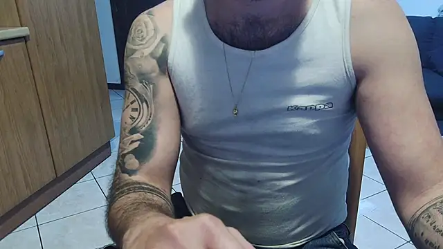 maialinofriuli online show from October 2025 10:42:02 PM