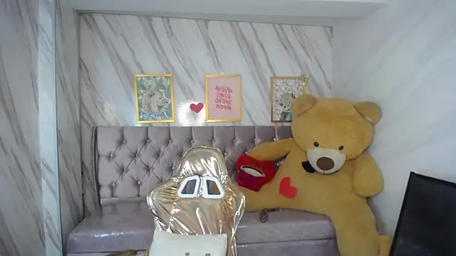 Snapshot of _wendy_b chatting on March 2025 07:49:01 PM  wendy b online show from March 2025 07:49:01 PM
