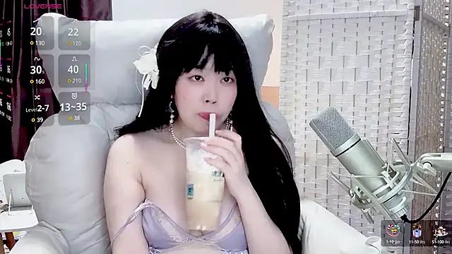 Cocobee online show from March 2025 01:46:02 PM