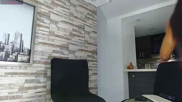 Keeitlin online show from July 2026 10:12:02 PM