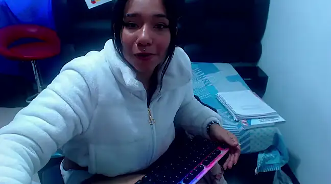 Snapshot of XxxReinaSexyBodyxxX777 chatting on March 2025 07:14:01 PM XxxReinaSexyBodyxxX777 online show from March 2025 07:14:01 PM
