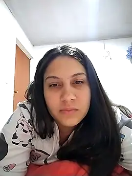 esmeralda jadees online show from March 2026 02:46:02 PM