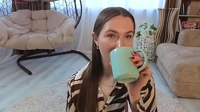 Kira mindnes online show from November 2025 06:03:02 AM