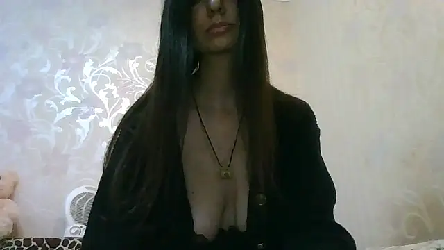 AliseWats online show from November 2025 08:18:01 PM