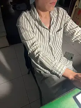 Snapshot of chipboo chatting on March 2025 06:08:02 PM chipboo online show from March 2025 06:08:02 PM