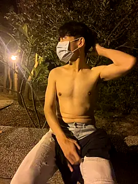 Snapshot of chipboo chatting on September 2025 12:15:01 PM chipboo online show from September 2025 12:15:01 PM