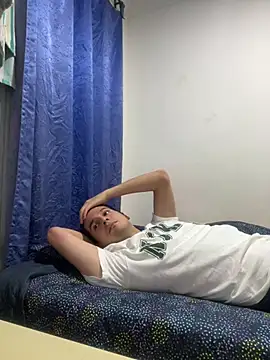 Thiagobb7 online show from February 2026 11:49:01 PM