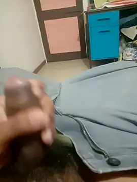 Snapshot of roney110 chatting on March 2025 01:17:02 AM roney110 online show from March 2025 01:17:02 AM