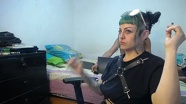 freyaa sorcerees online show from March 2025 03:25:01 AM