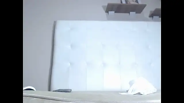 willow smitt online show from September 2025 12:48:01 PM