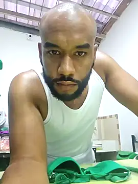 Snapshot of Nitsoyr chatting on December 2025 10:04:02 PM Nitsoyr online show from December 2025 10:04:02 PM