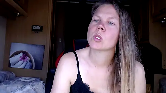 CallMeMaria online show from January 2025 03:45:01 PM