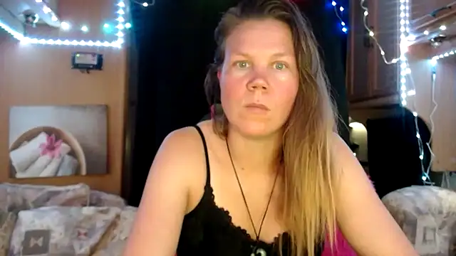 CallMeMaria online show from January 2025 01:04:02 PM