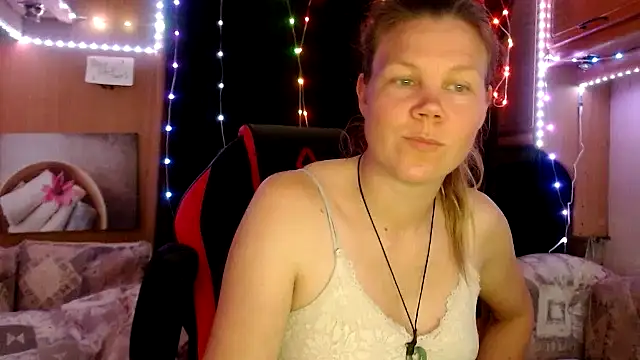 CallMeMaria online show from February 2025 04:39:02 PM