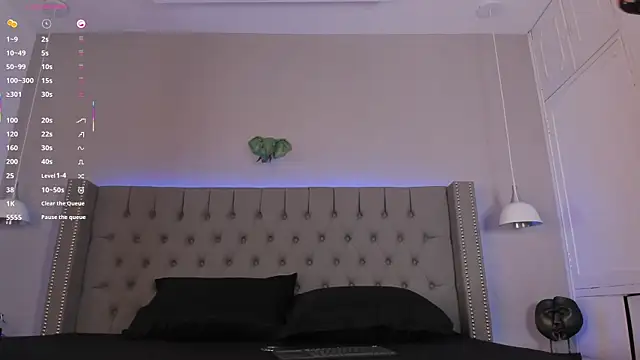 Emiliana Rios online show from October 2025 03:54:02 AM