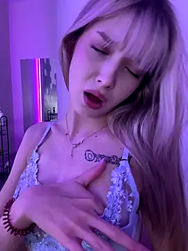 BellaSecrett online show from September 2025 02:30:02 PM